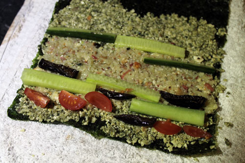 rolling raw nori